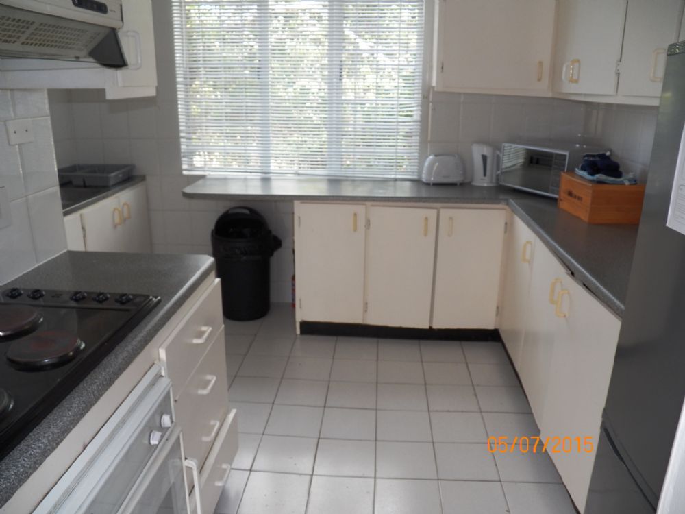 Black Rock Beach Cottage: Top Section - kitchen